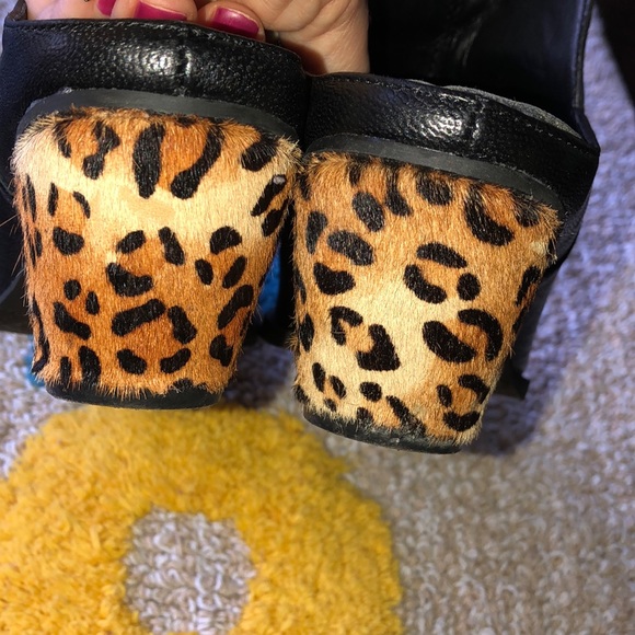 🌴Very  Volatile Chica Mule Leather Bootie - Picture 7 of 8